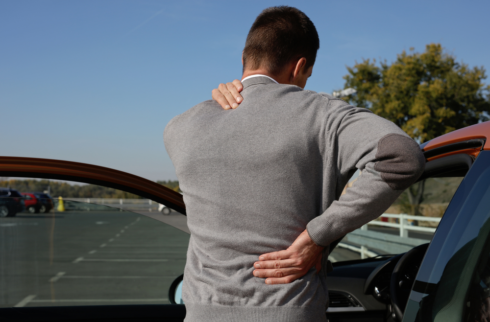 How Long Should I Stay Out of Work After a Back Injury From a Car Accident